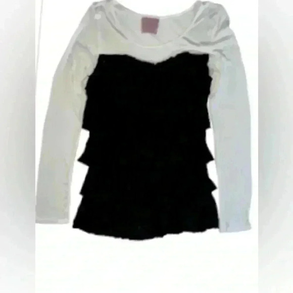Cream long sleeve with black ruffle over top size medium - Picture 1 of 8